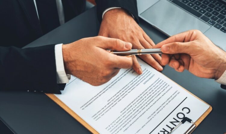 Selling A Business Contract: What Belongs In It?